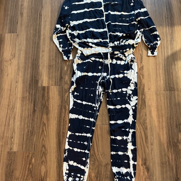 Young Fabulous & Broke tracksuit size XS top, S bottom, tie-die. - Picture 3 of 7